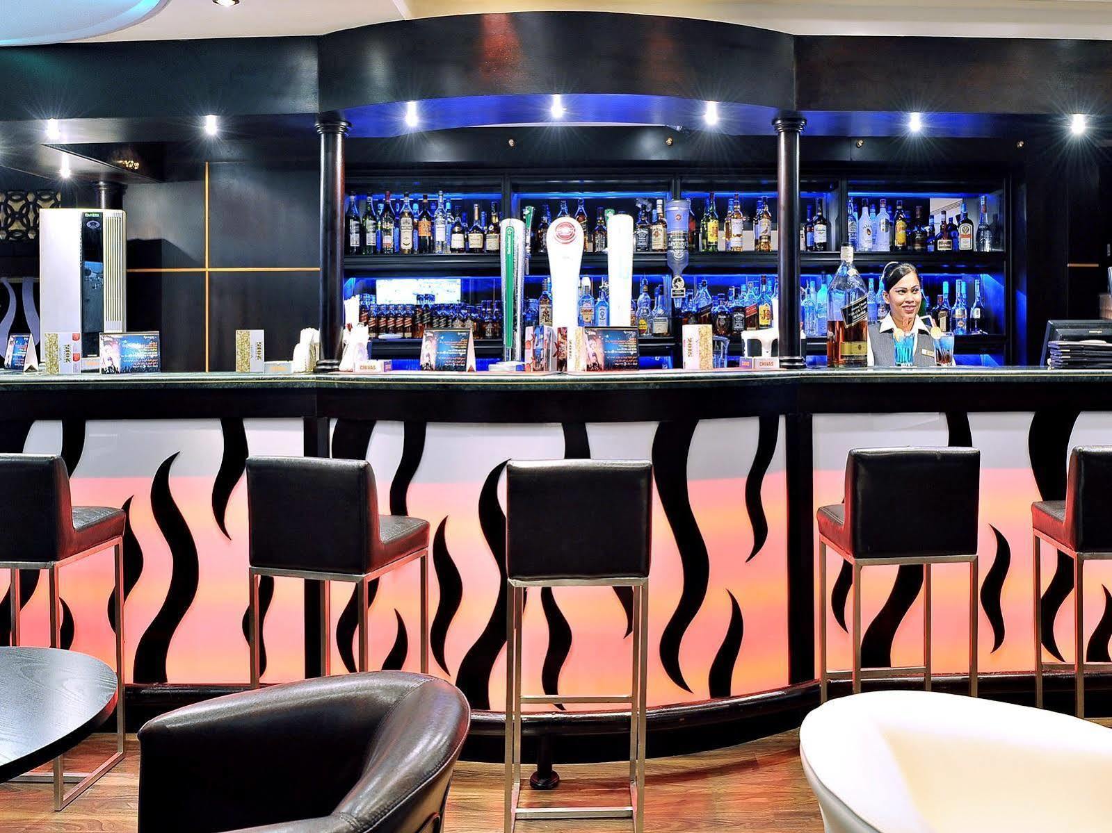 Signature Inn Al Riqqa Dubai Eksteriør billede