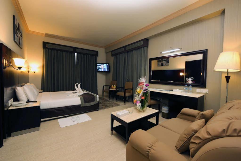 Signature Inn Al Riqqa Dubai Eksteriør billede