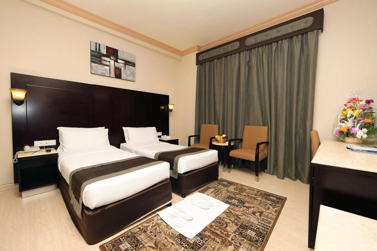 Signature Inn Al Riqqa Dubai Eksteriør billede