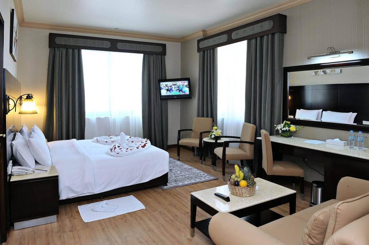 Signature Inn Al Riqqa Dubai Eksteriør billede